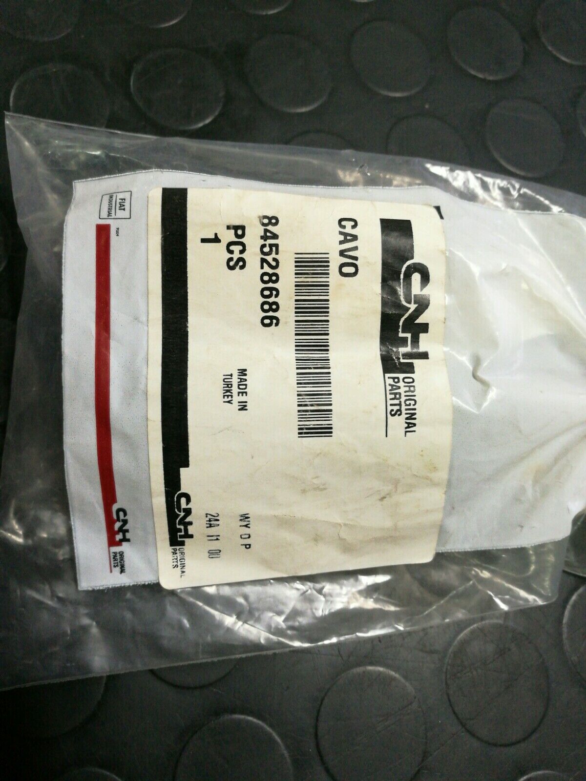 Cavo comando pedale frizione New Holland - cod 84528686